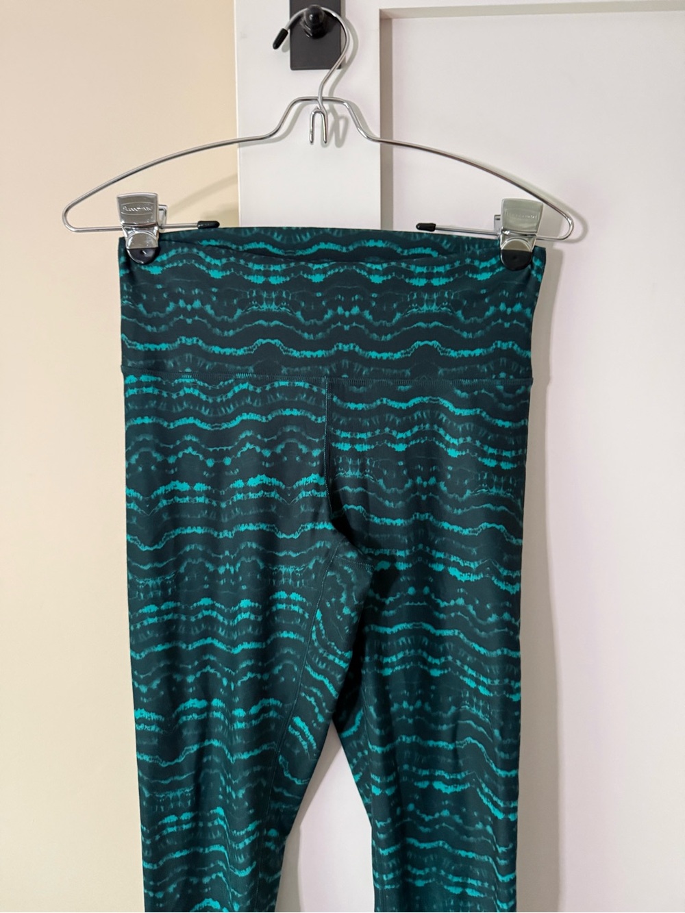Fabletics Teal Wave-Print Leggings
